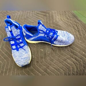 Mens Size 11 Blue Puma Sneakers